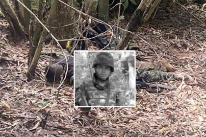 army private shoots himself