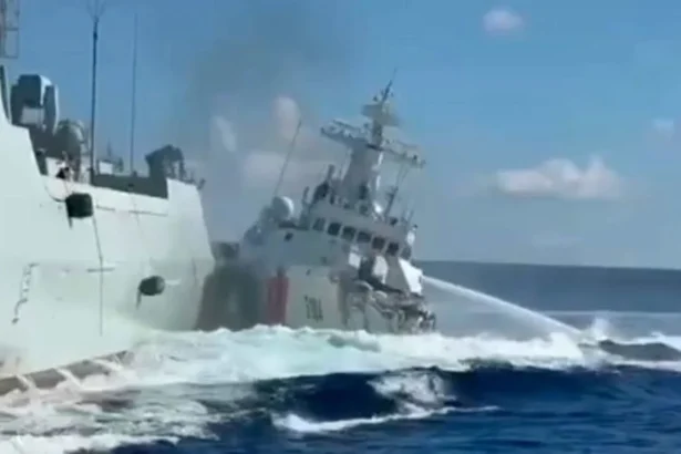 Chinese ships collide south china sea