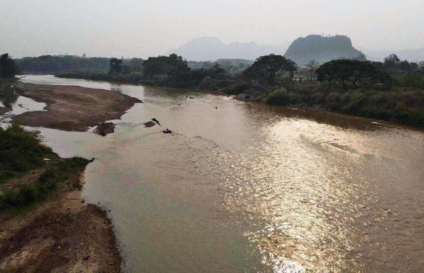 Kok River Residents in Chiang Rai Call for a Pollution Monitoring Centre