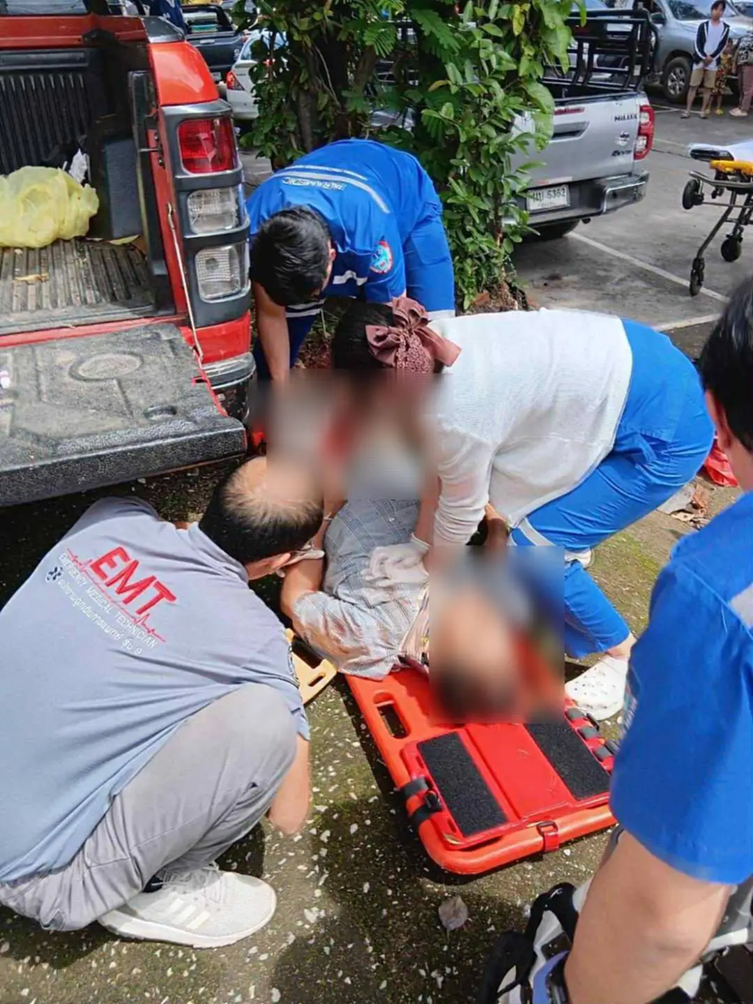 Elderly man, 68, struck by pickup inside Chiang Rai temple, later dies in hospital