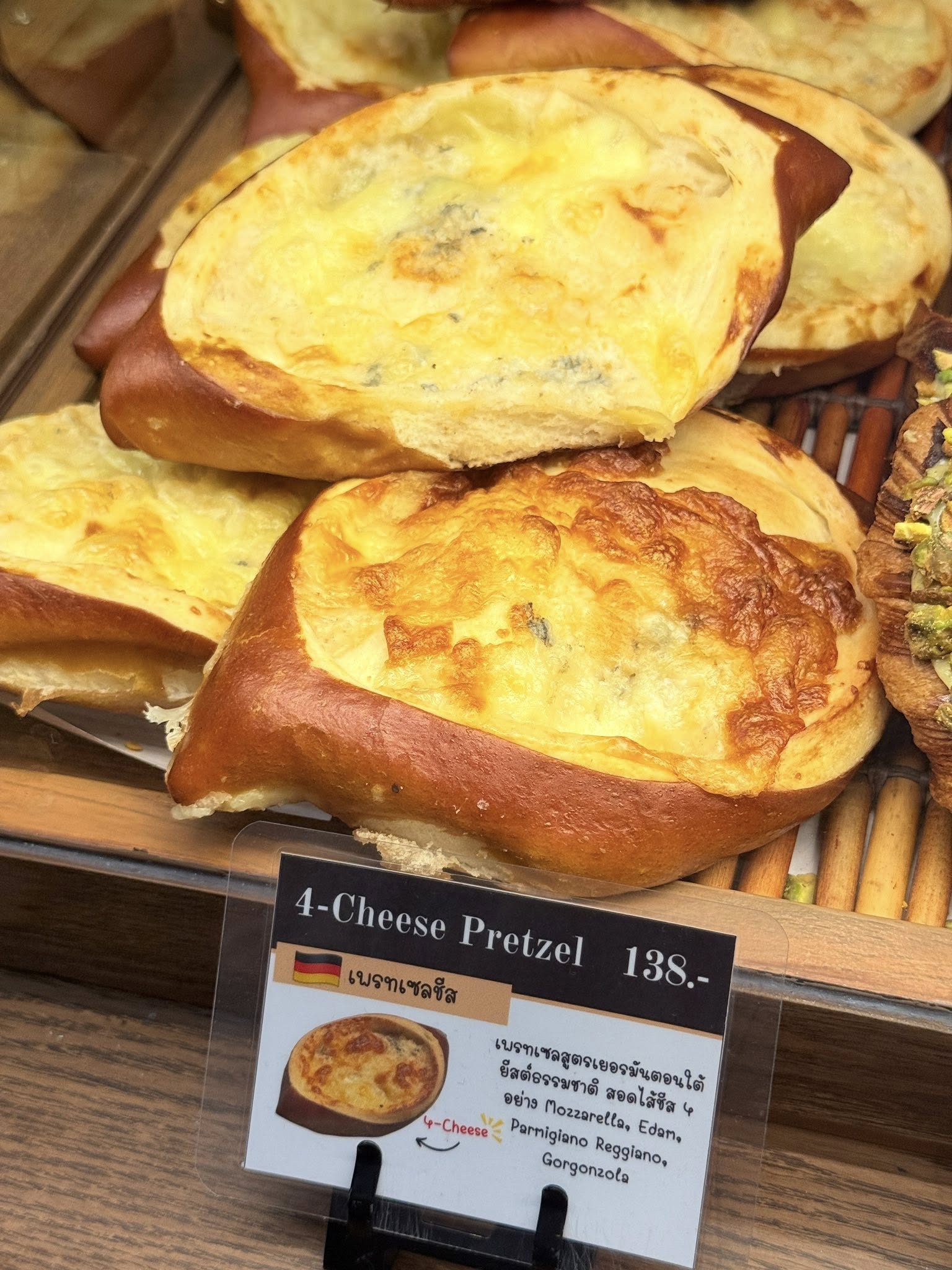 Chiang Mai Bakery Dispels 4-Cheese Pretzel Mould Claim