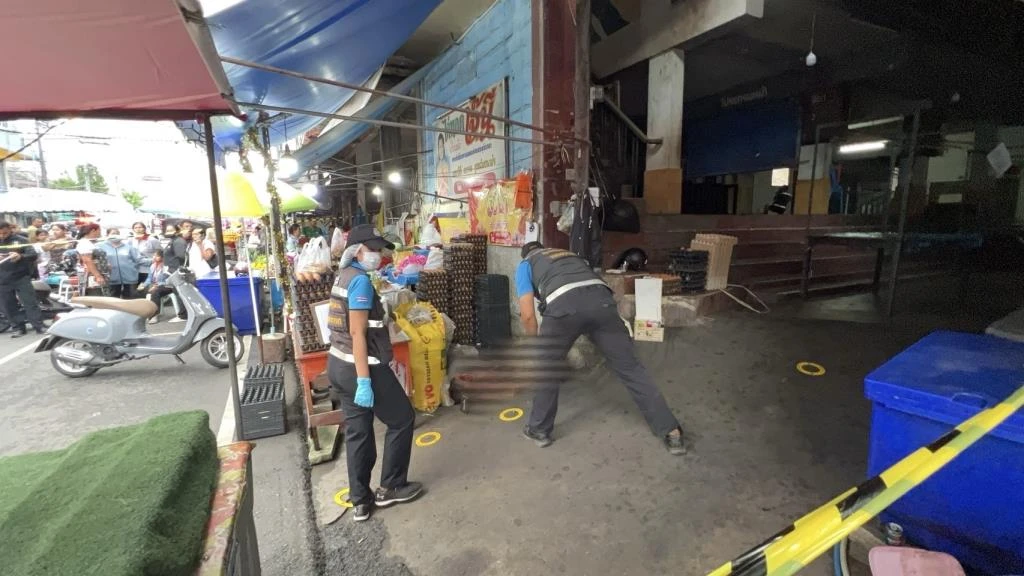Police Officer Shoots and Kills Egg Vendors Then Himself