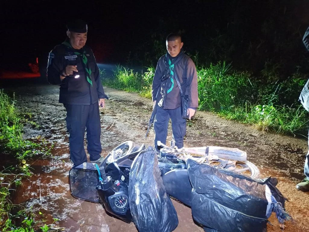 Soldiers Ambush Drug Runners on Doi Mae Salong