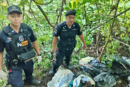 Pha Muang Task Force Soldiers Seize drugs