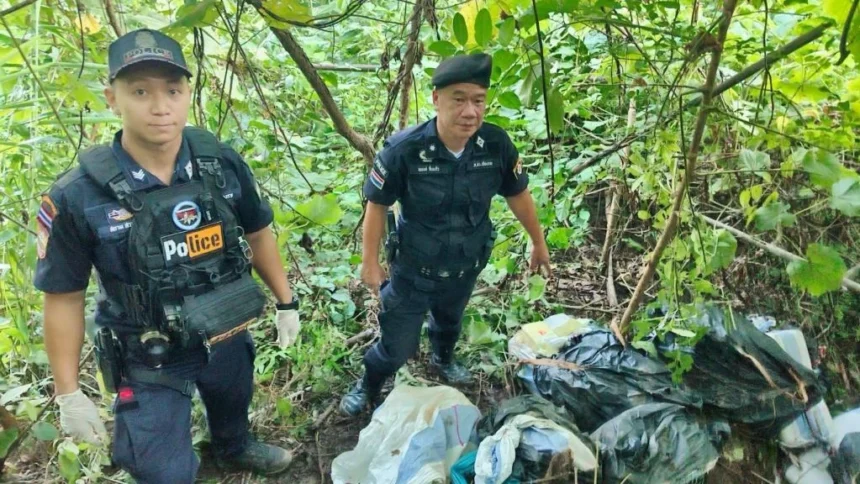 Pha Muang Task Force Soldiers Seize drugs