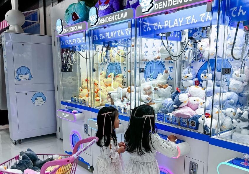 Claw Machines, Chiang Rai