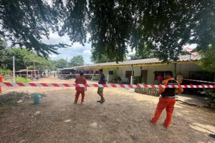 Husband Shoots His Wife, Then Himself in Front of Daughter