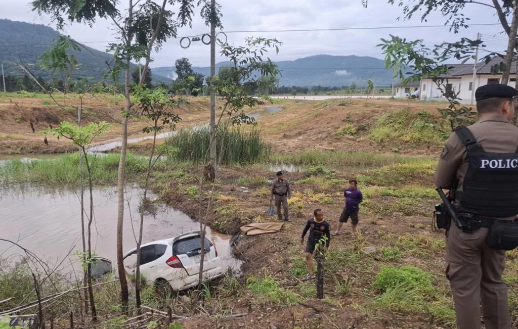 Married Couple Killed after Crashing into a Cow