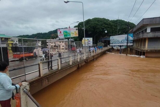 Typhoon Bualoi's Rains Fan Flames of Flood Fears in Mae Sai, Chiang Rai
