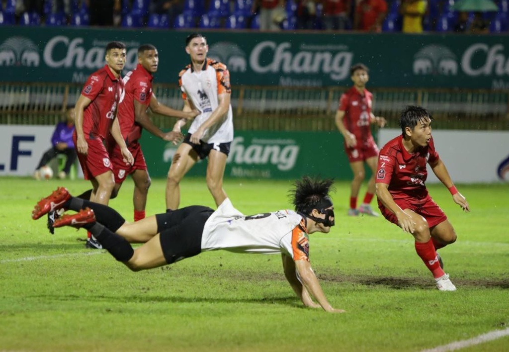 sukhothai FC vs chiangrai united 1-1