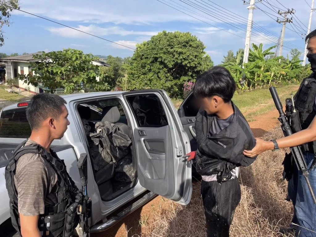 Chiang Rai Border Patrol Seizes 2 Million Meth
