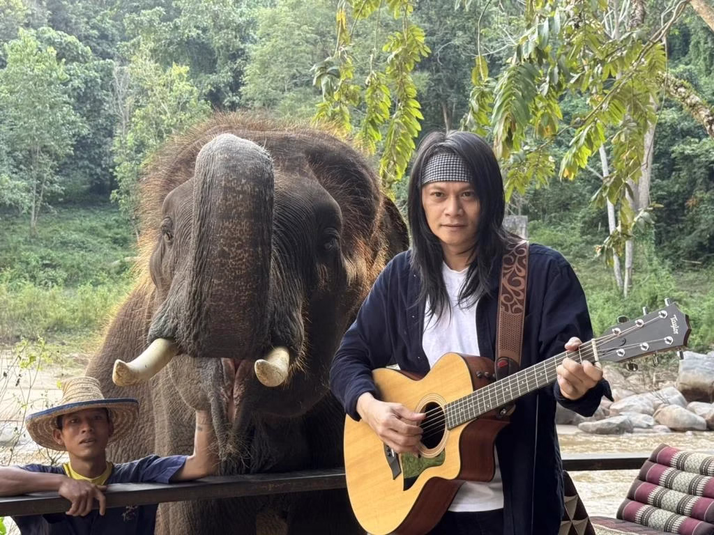 Thai Rock Singer Pee Saderd to Raise Funds for Mae Taeng Elephant Hospital