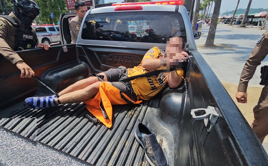 American Man Faces Charges After Jumping From Pattaya Ferry