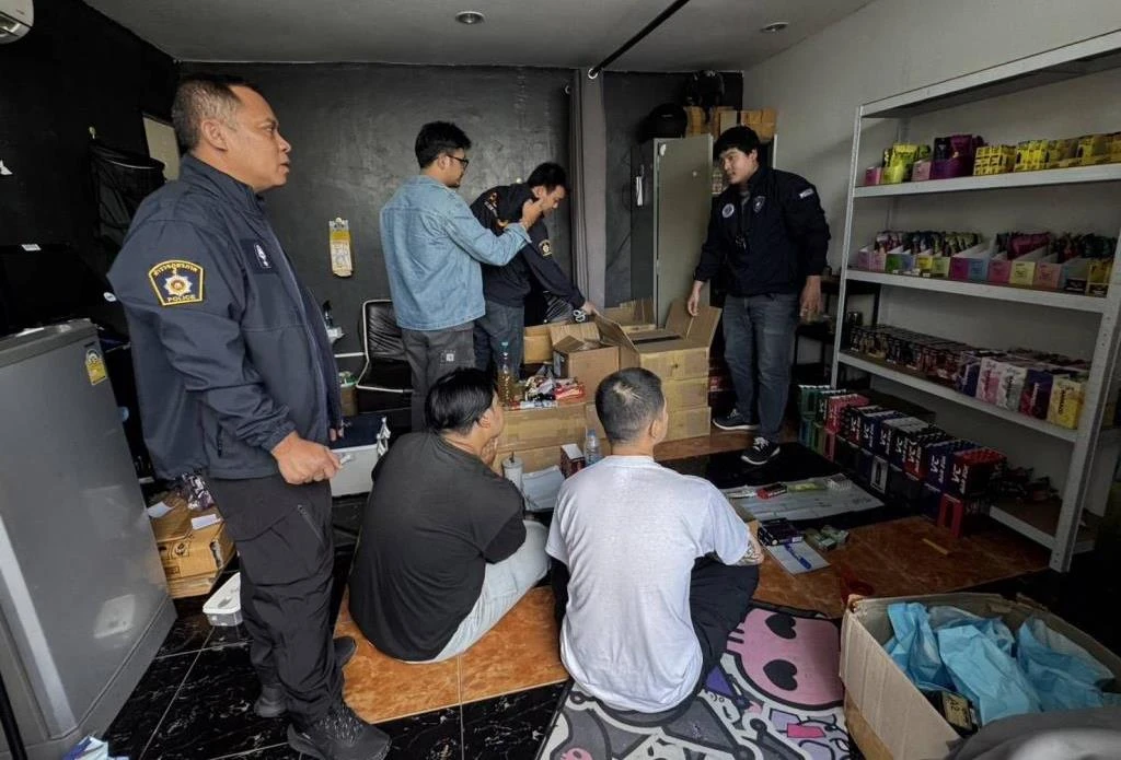 Police Bust e‑cigarette trafficking network