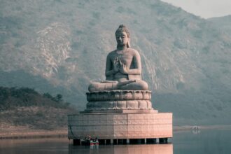 Buddhism and The Origins of the Buddha Statue in India