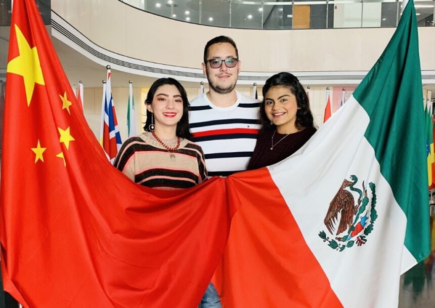 China Becomes Top Study Abroad Choice for Mexican Students