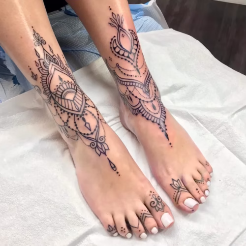 Foot Mandala with Toe Trails
