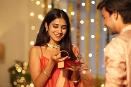 Giving Gold During Diwali 2025