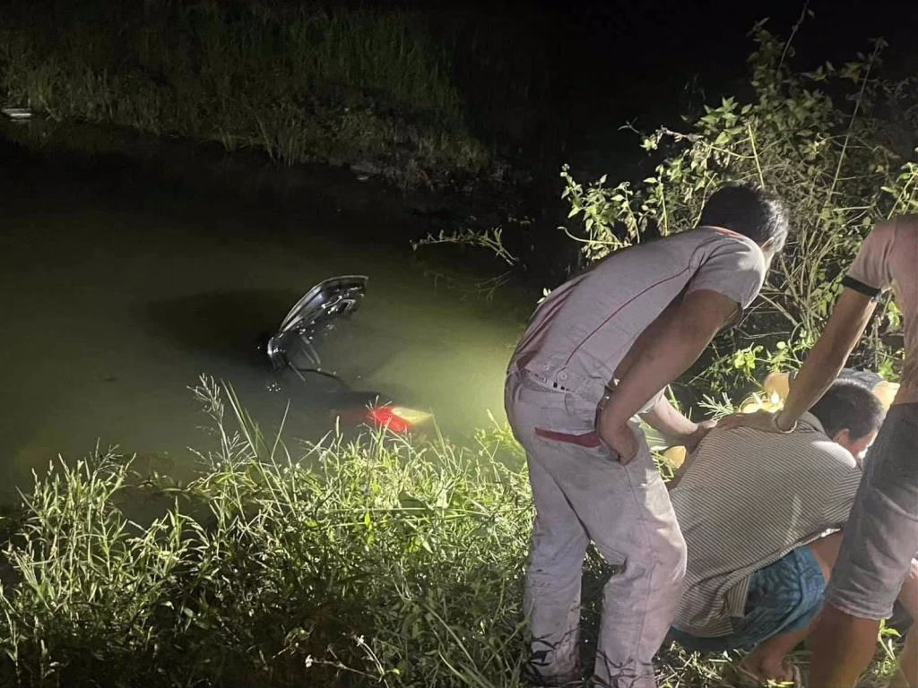 Family of 4 Dies After Their Car Plunges into Roadside Canal 