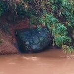 Giant Snake Rock Draws Crowds Worshipers