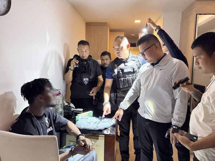 https://www.khaosodenglish.com/news/2025/10/30/police-stop-nigerian-suspect-from-swallowing-cocaine-in-pattaya/