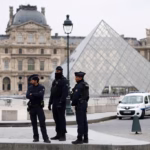 the louvre robbery