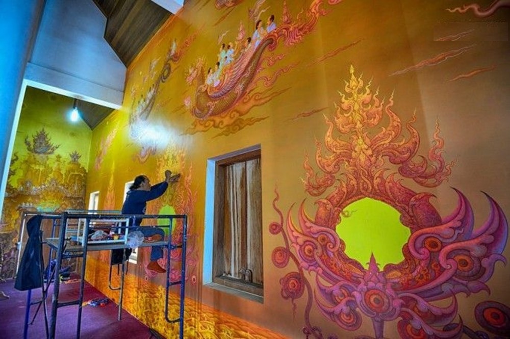 Wat Rong Khun, White Temple