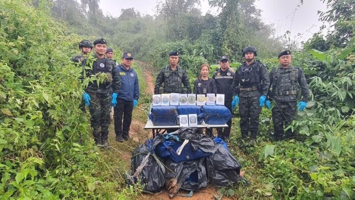 Pha Muang Task Force Clashes With Drug Runners Seizes 2.4 Million Meth Pills