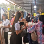 Chiang Rai Resident Race to Buy Winter Clothing