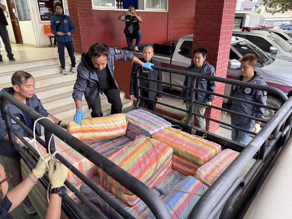 Chiang Rai Police Find 6 Million Meth Pills in Pickup