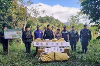 Chiang Rai, Mae Sai, Soldiers, Meth pills