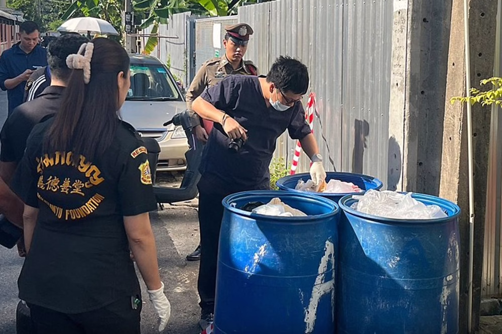 Dead Newborn Boy Found in Lak Si