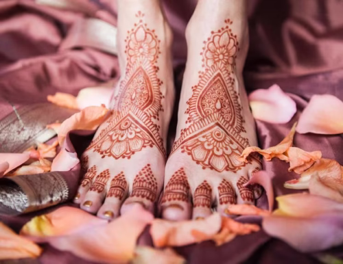 Simple Mehndi Designs for Feet