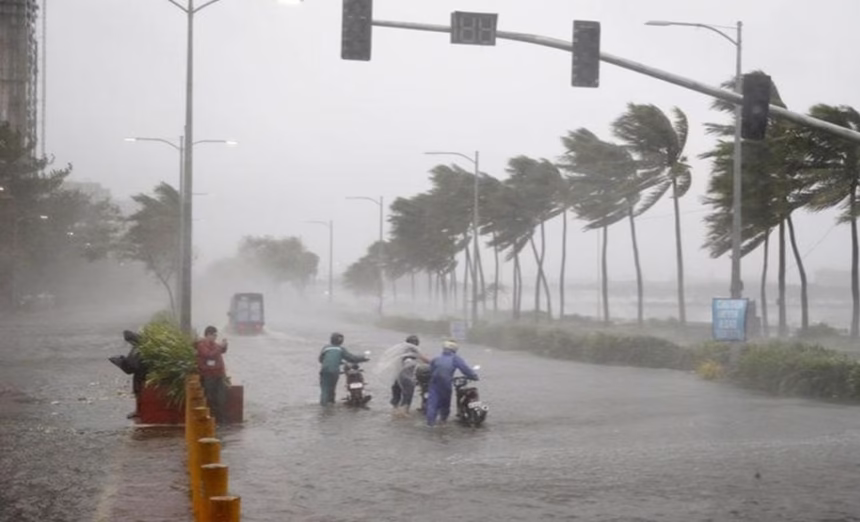 Typhoon Tino Tears Through the Central Philippines