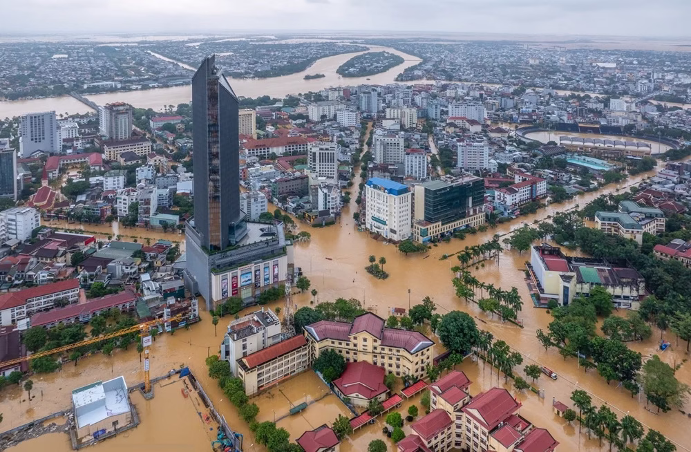 Vietman Floods Hue city, central Vietnam (Image Nyugen Phong Ptotography)