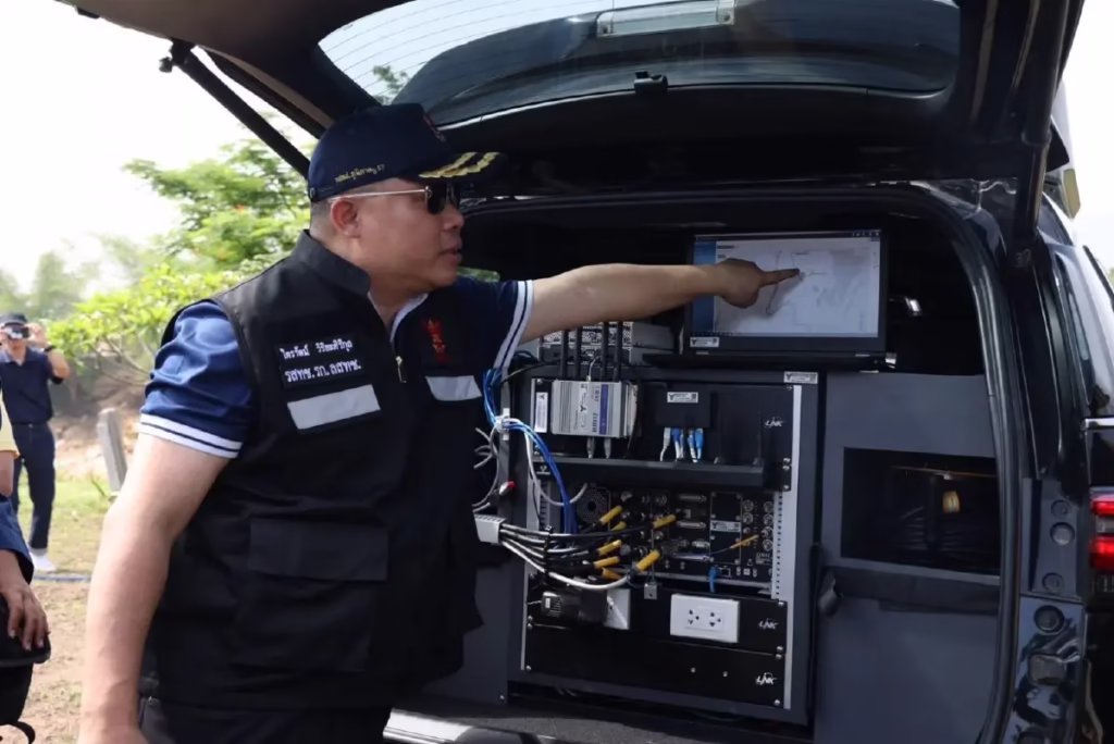 NBTC Dismantels Cell Towers on Chinag Rai Border