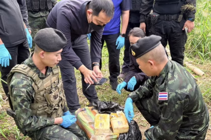 Soldiers Clash With Drug Runners Sieze 600K Meth Pills in Chiang Rai