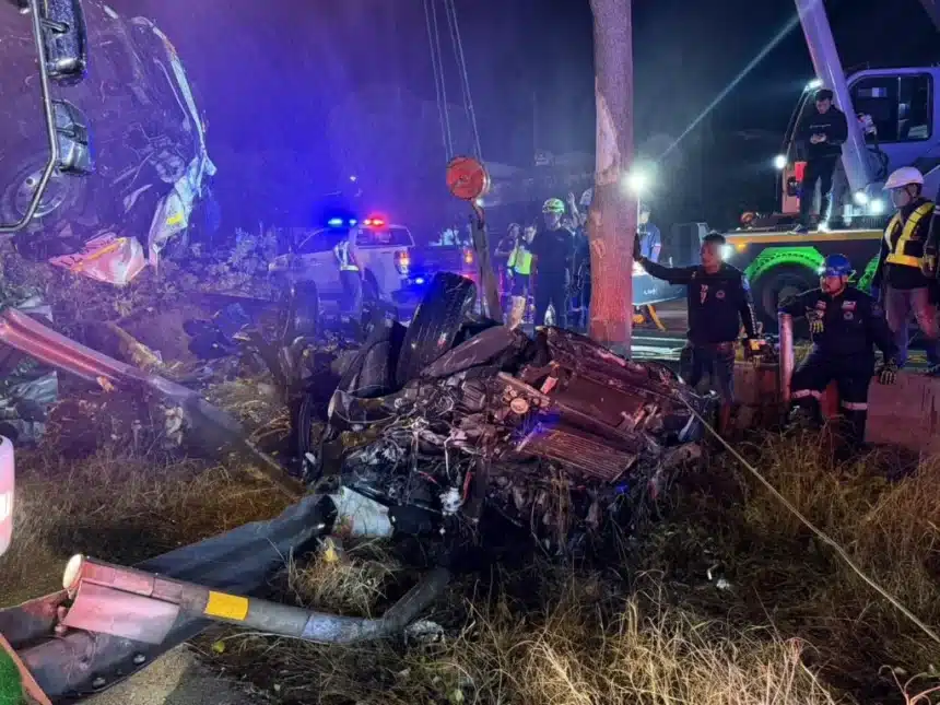 Pickup Crashes into Fuel Tanker