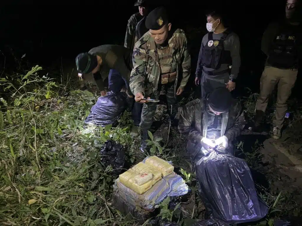 Police Find 51Kg of Crystal Meth Hidden inside Pickups Chassis