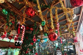 4 Best Christmas Cafes in Chiang Rai 2025 Cozy Lights by the Kok River