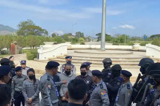 ONCB Officials Take Custody of 4 Fugitives at the Chiang Rai Border