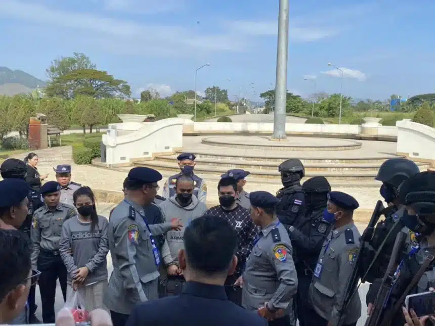 ONCB Officials Take Custody of 4 Fugitives at the Chiang Rai Border