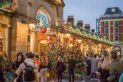 London Christmas Markets 2025 Best Spots, Food, Lights