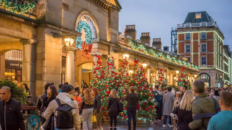 London Christmas Markets 2025 Best Spots, Food, Lights