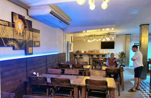 OMG BAR & RESTAURANT, Chiang Mai 