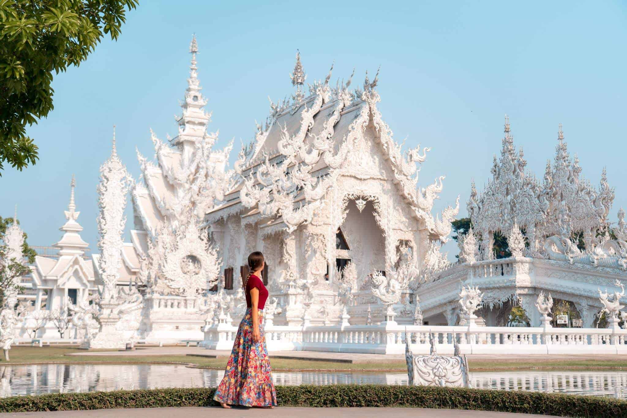 What Is a Chiang Rai Temple Tour and Who Is It For
