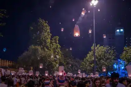 Thailand New Year Travel Tips for 2026: Bangkok, Phuket, Chiang Mai, Krabi (How to Plan for Crowds)