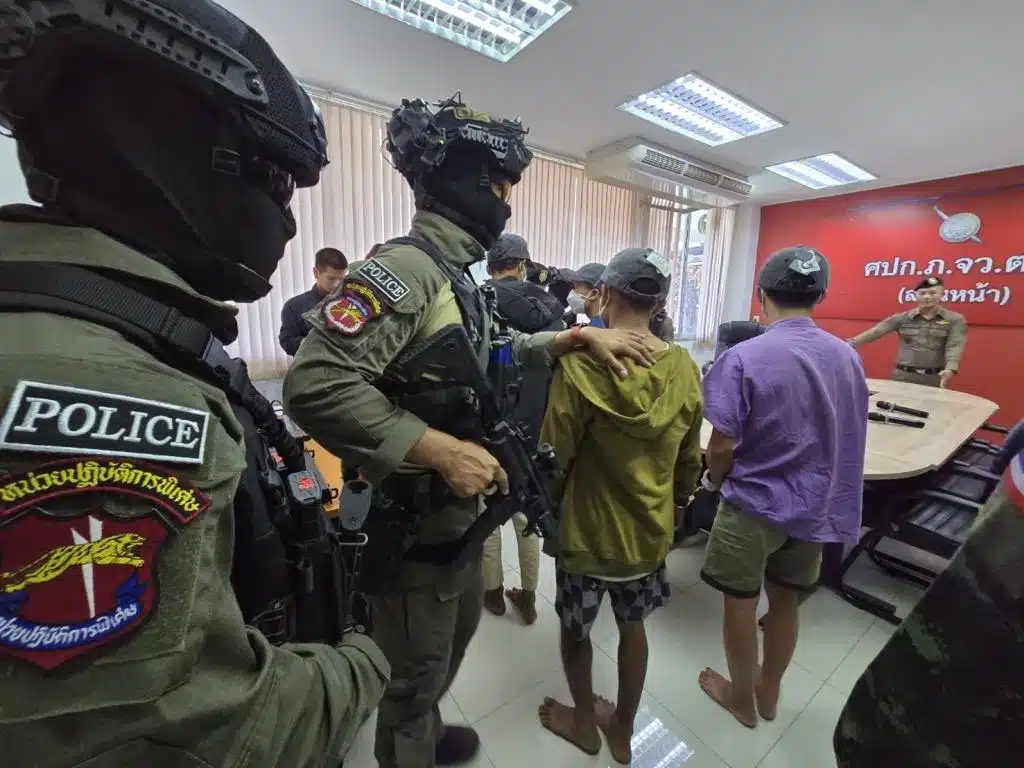 Police Bust Myanmar Youth Gang 