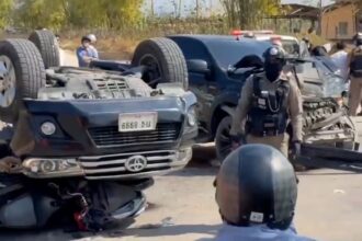 Pickup Transporting 7 Chinese National Crashes During Police Chase