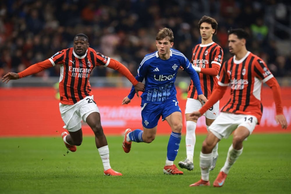 AC Milan Fight Back to Beat Como 3-1 in Serie A